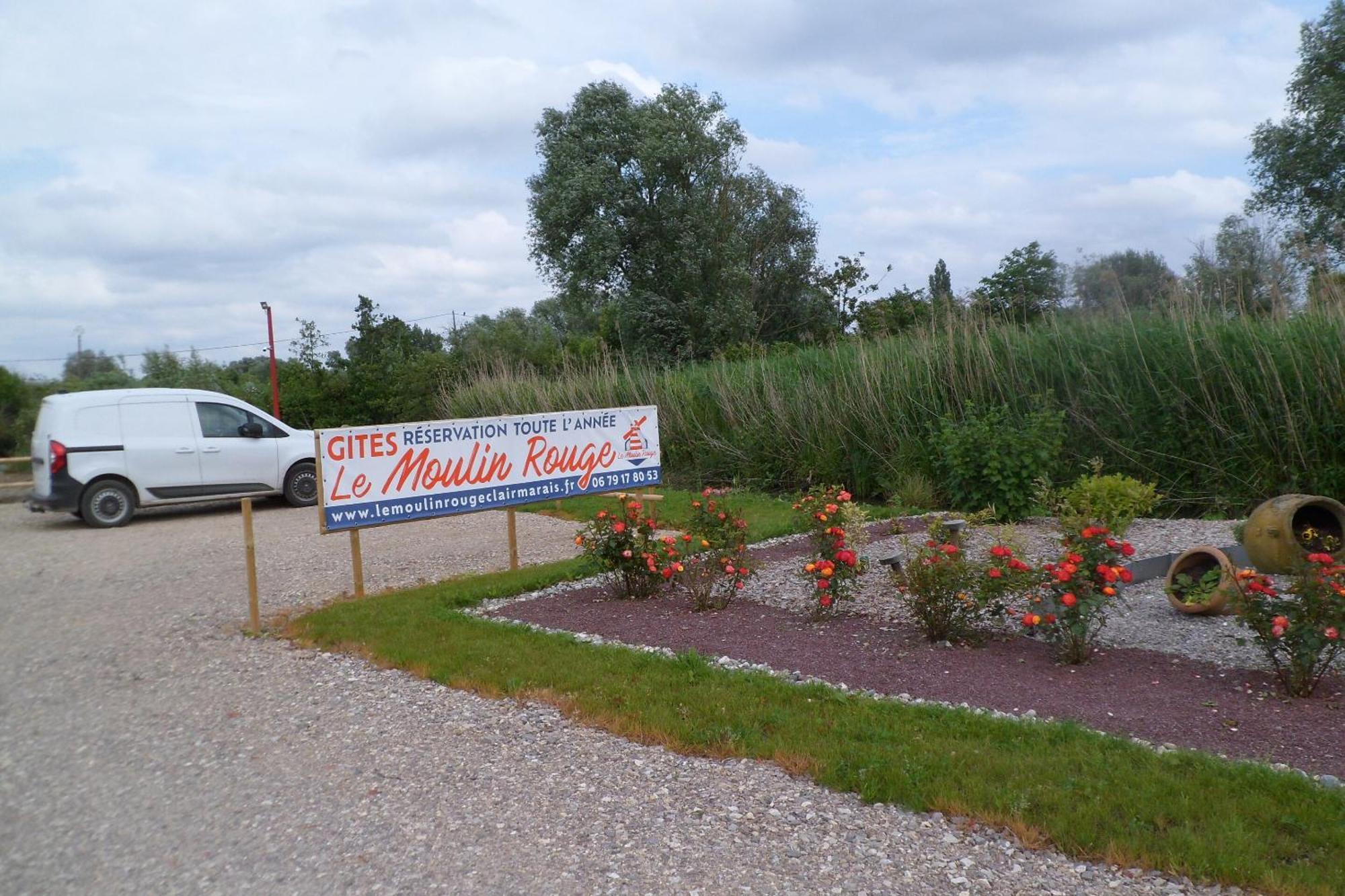 Le Moulin Rouge De Clairmarais "Le Heron" Екстер'єр фото